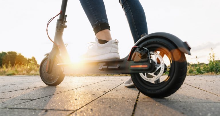 31 Best Electric Scooters for Heavy Adults – 2023